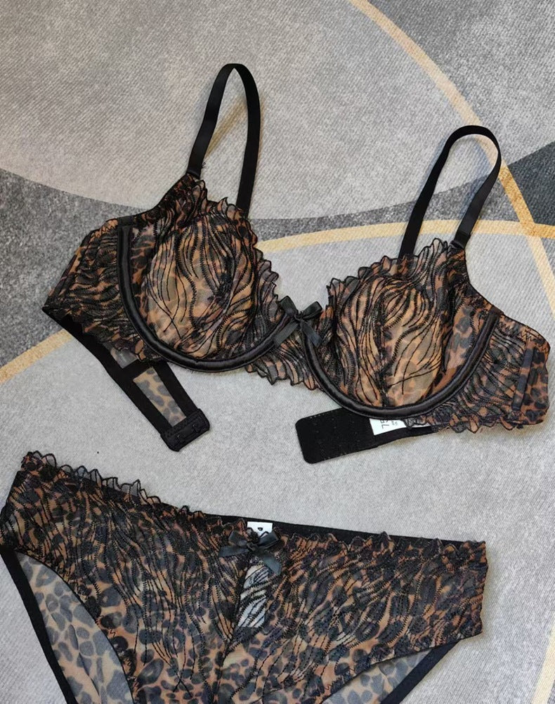 Plus Size Lingerie Sexy Lace Embroidery Ultra-thin Large Bust Minimizer Leopard Print Bra Set